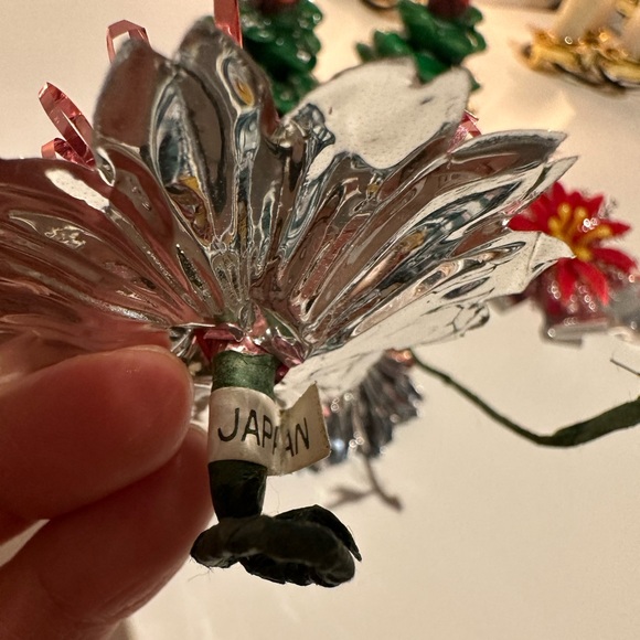 Sputnik Christmas Ball Bundle of Vintage Christmas Tree Ornaments - Picture 8 of 8